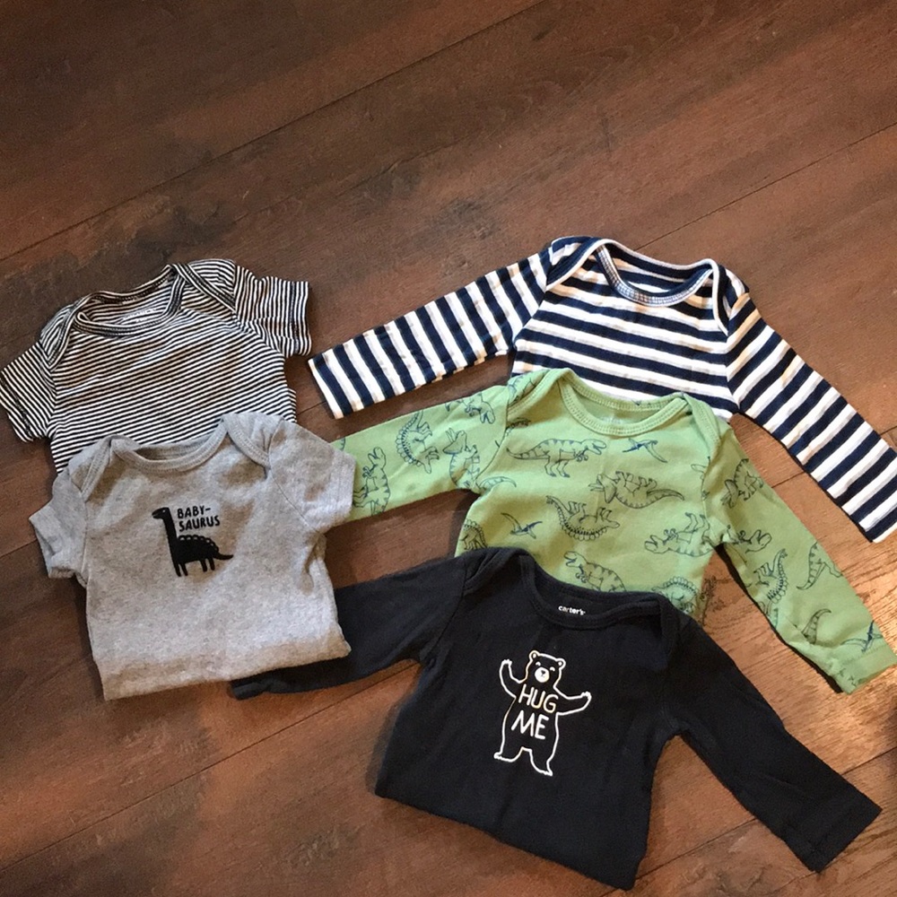 Lot of 5 carter’s bodysuits all size 3m
